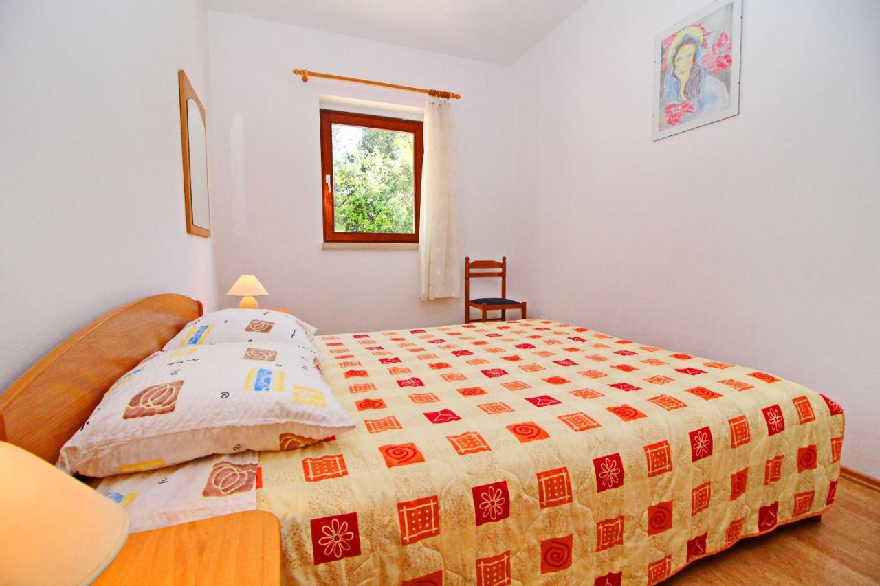 Apartment Classic Zrnovo Екстер'єр фото