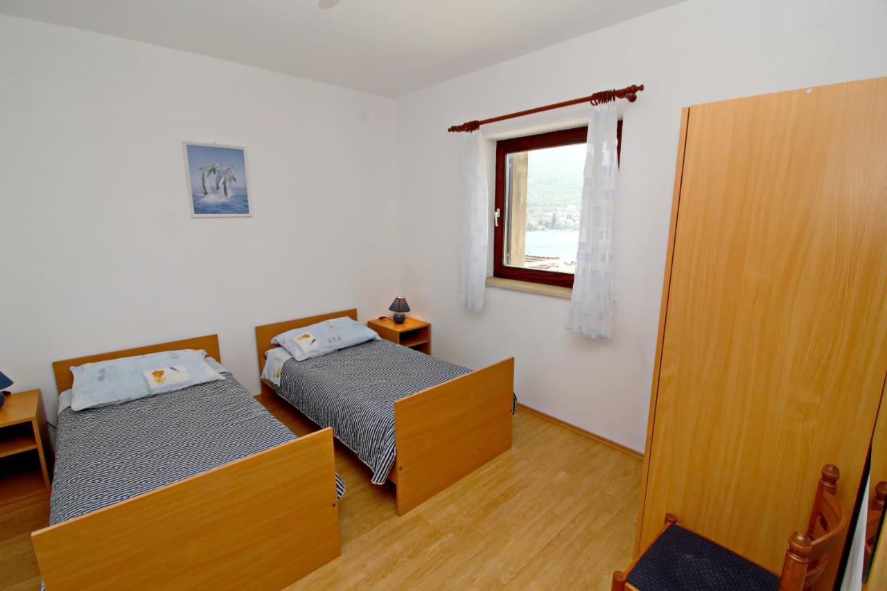 Apartment Classic Zrnovo Екстер'єр фото